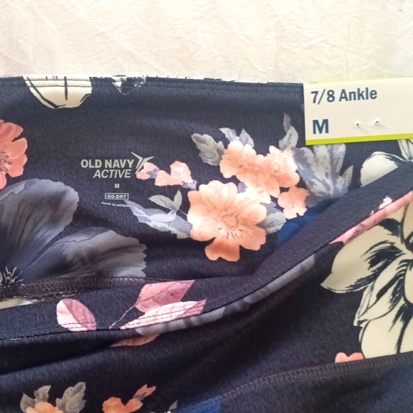 Old Navy~ Floral & Mesh Leggings Dry Fit, Sz- M. NWT 🔥 - Picture 6 of 6